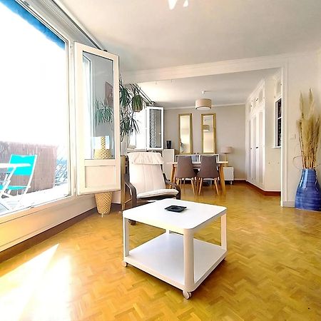 Charmant Appartement Lumineux - Dernier Etage Avec Balcon - Proche Centre-Ville Nantes Bagian luar foto
