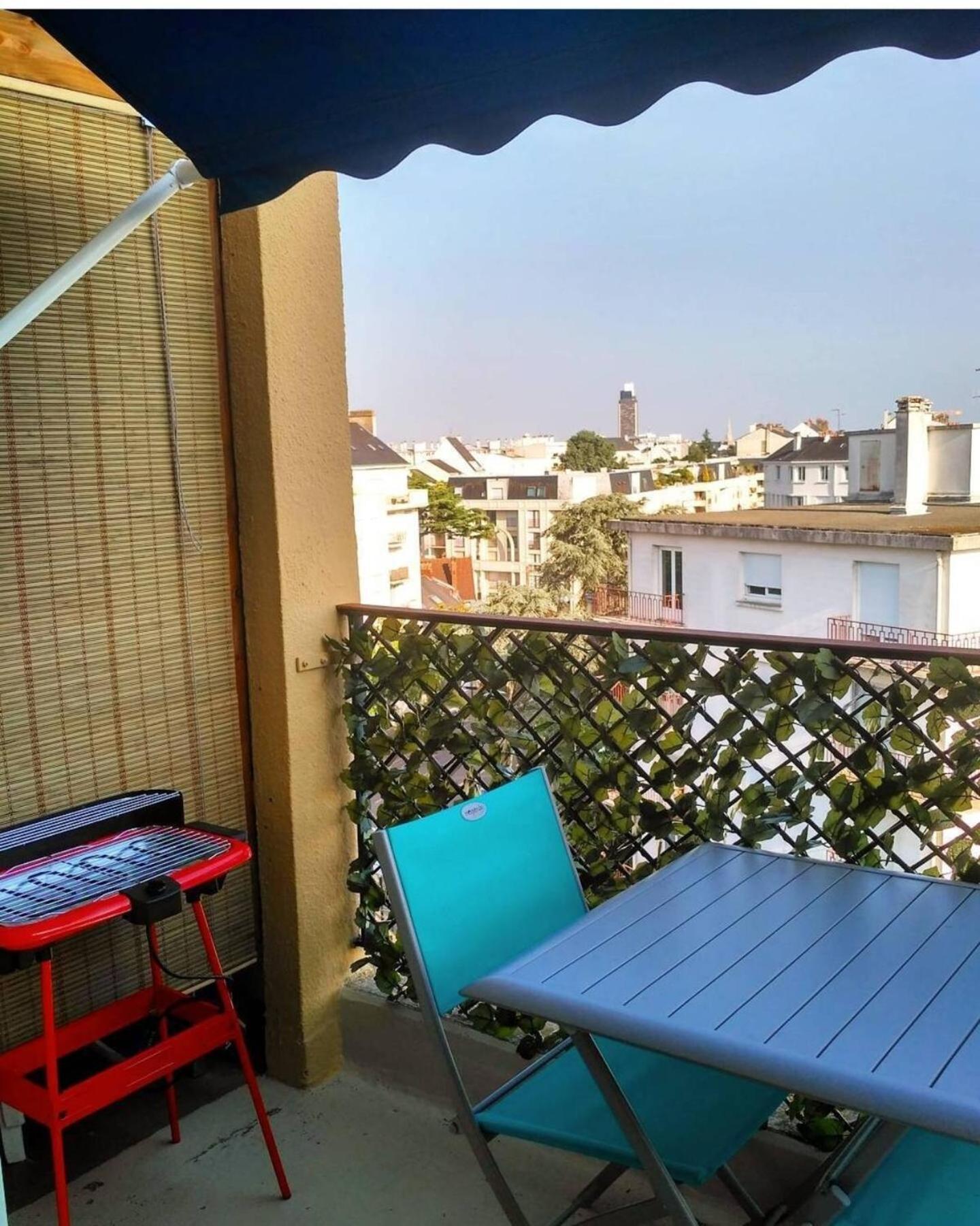 Charmant Appartement Lumineux - Dernier Etage Avec Balcon - Proche Centre-Ville Nantes Bagian luar foto